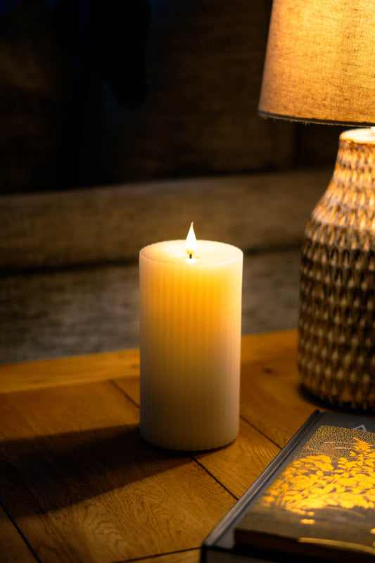 Ridged Pillar Candle 158mm Gift set